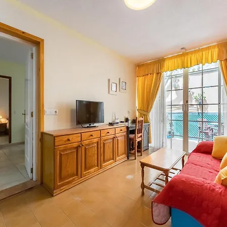 Luxury With Garden Views *