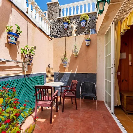 Apartment Luxury With Garden Views El Médano